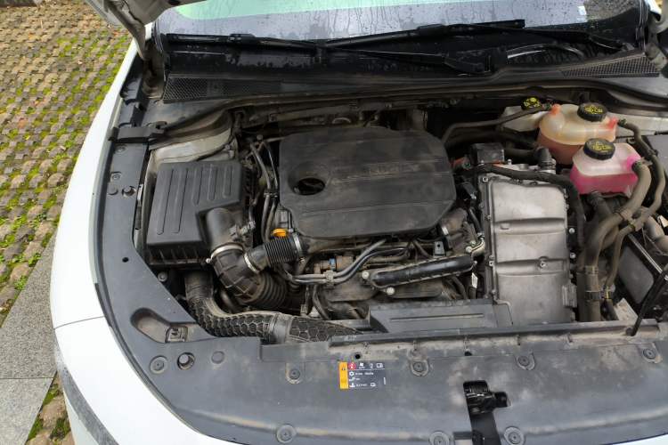 Used Roewe D7 2023 DMH 125km Flagship Edition

