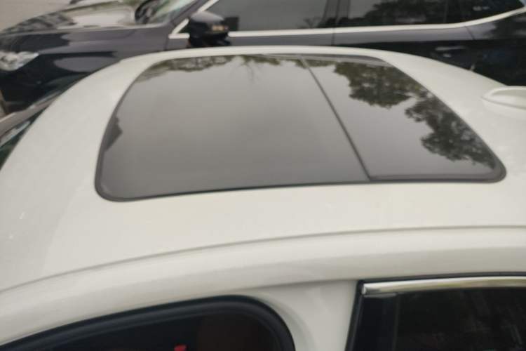 Used Volvo S60 2024 B4 Zhiyi Luxury Edition Roof