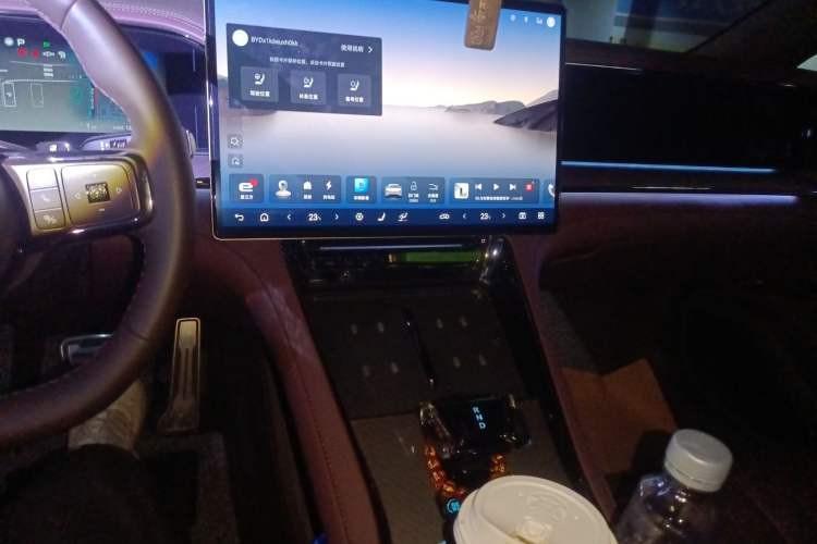 Used Denza Z9GT 2024 1100 4x4 Max First Edition
