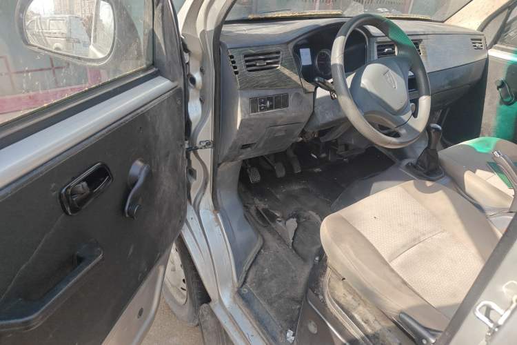 Used Jinbei Hiace X30 2020 1.5L Van Super-Enjoyment Model China VI Standard SWC15M
