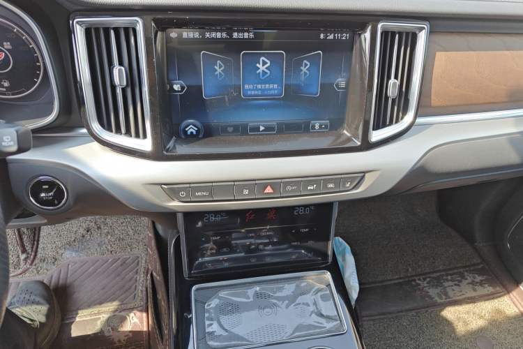 Used Hongqi HS7 2022 2.0T DCT Two-Wheel Drive Smart Connect Flagship Edition 7 Seats
