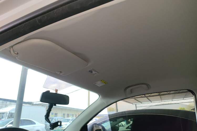 Used Roewe Clever 2021 302km Excellence Edition Headliner