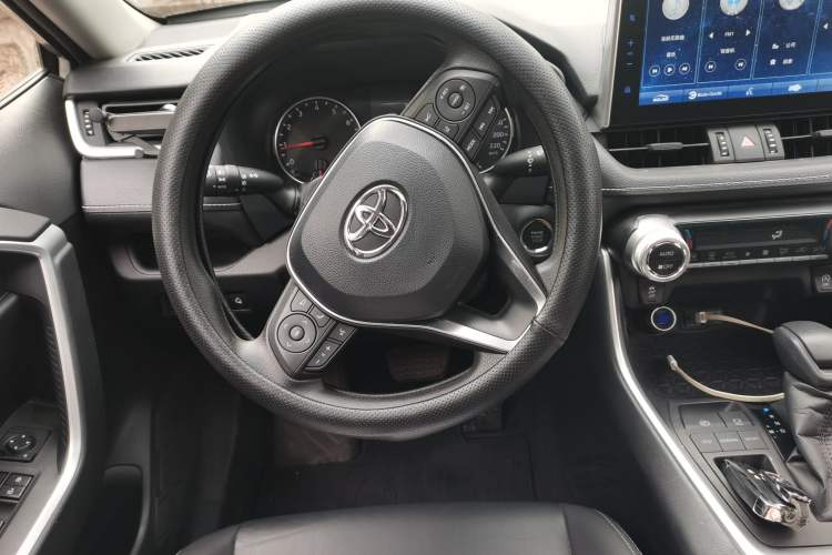 Used Toyota Wildlander 2020 2.0L CVT Two-Wheel Drive Luxury Edition
