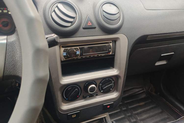 Used Geely Auto Liberty Ship 2012 1.3L Manual Fashion Edition III