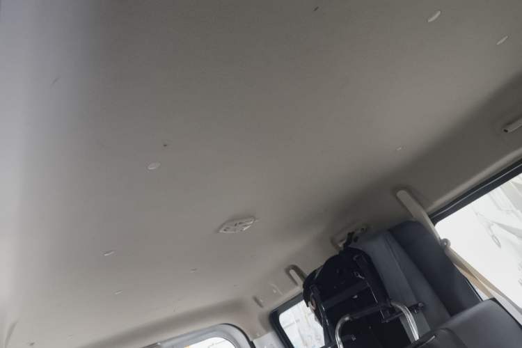 Used CHANGAN KAICHENG Ruixing M60 2019 1.5L Standard Model China V Emission Standards 5/6 Seats 4G15S Headliner