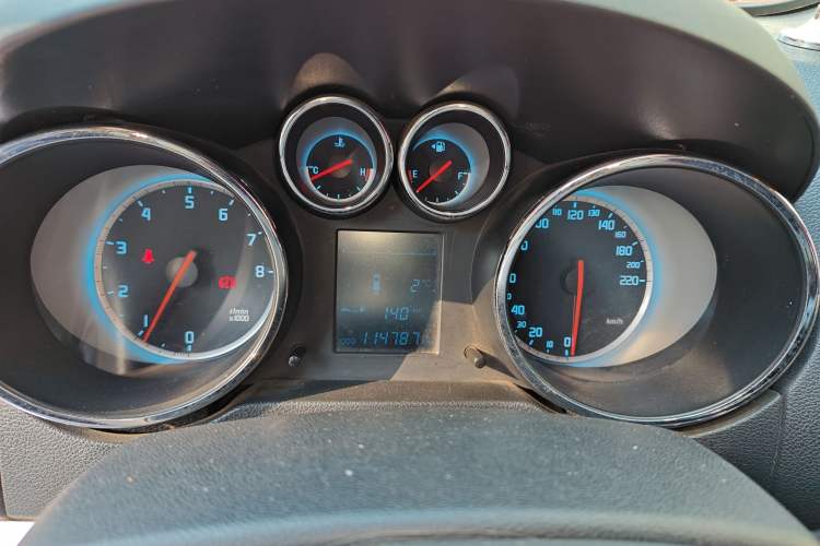 Used Changan CS35 2014 1.6L Manual Luxury Model China IV Standard
