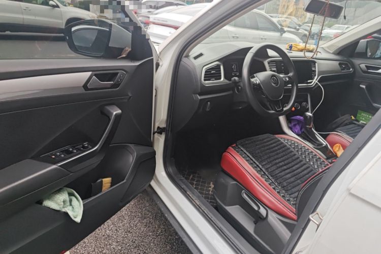 Used Volkswagen T-ROC 2021 280TSI DSG Two-Wheel Drive Elite Connect Edition Driver Seat