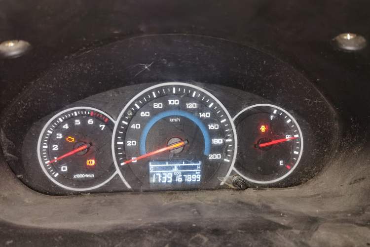 Used Wuling Rongguang V 2015 1.5L Standard Version Instrument Cluster