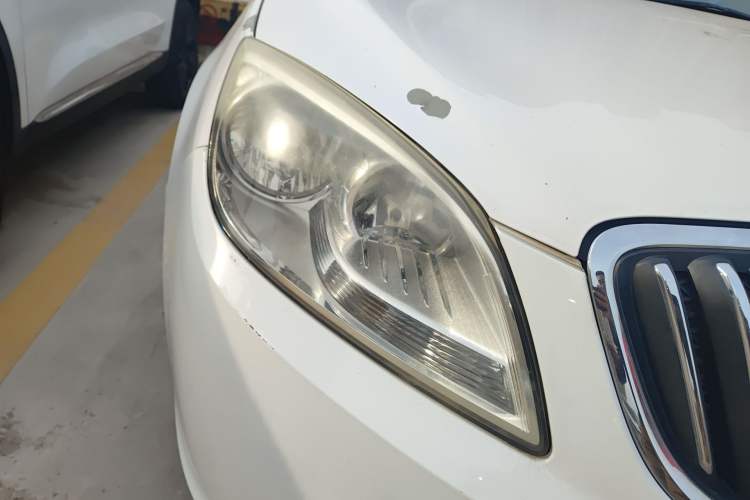 Used Buick GT 2013 GT 1.6L Automatic Fashion Edition Right Front Headlight