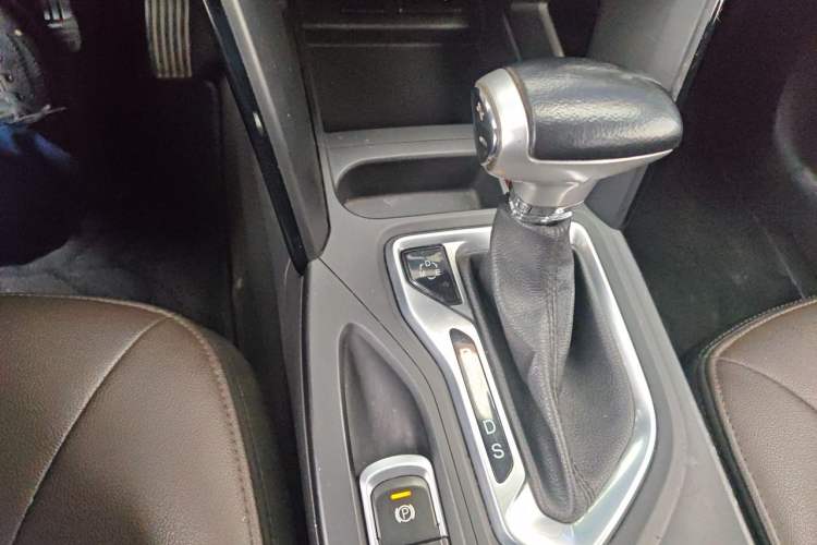 Used GAC Trumpchi GS4 2016 235T G-DCT Elite Edition