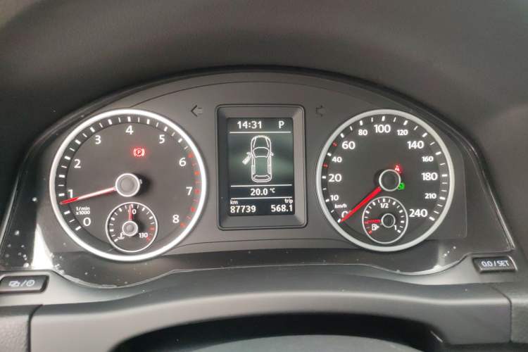 Used Volkswagen Tiguan 2017 300TSI Automatic Two-Wheel Drive Silk Road Comfort Edition Instrument Cluster