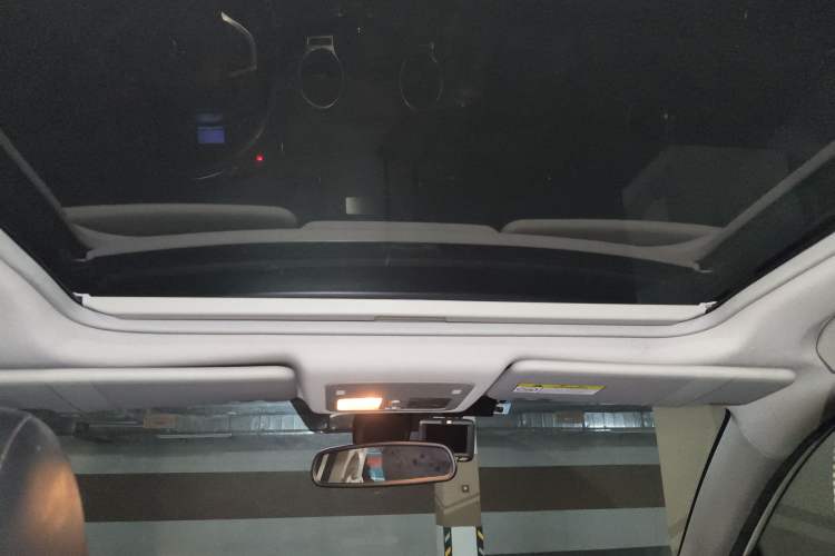 Used Renault Koleos 2015 2.5L 4x4 Comfort Edition