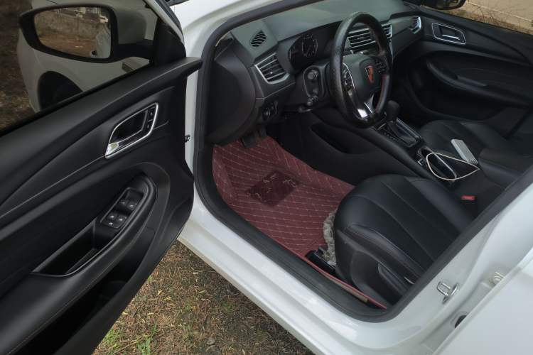 Used Roewe i5 2019 1.5L Automatic 4G Connected Langhao Edition Driver Seat