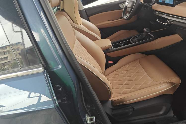 Used Wuling Jiachen 2022 1.5T CVT Deluxe Flagship Edition