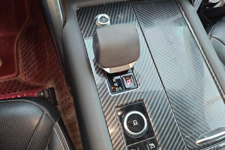 Used Land Rover Discovery 2021 360 PS R-Dynamic S
