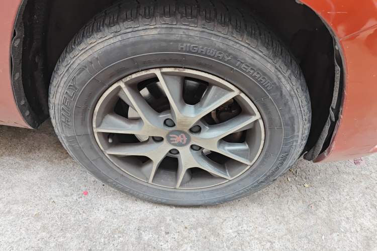 Used BYD Song 2016 GaiShi Edition 1.5TI Manual Elite Model