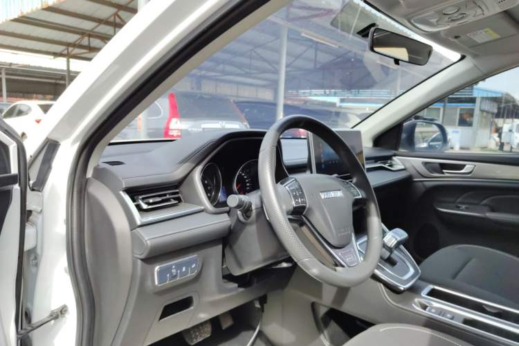 Used Haval M6 2021 PLUS 1.5T DCT Elite Smart Connectivity Model