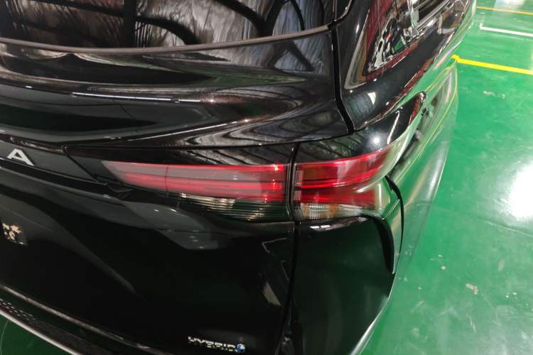 Used Toyota Granvia 2023 2.5L Hybrid Prestige PLUS Edition