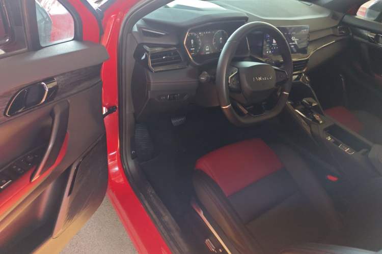 Used Lynk & Co 06 2020 1.5T JinPro model
