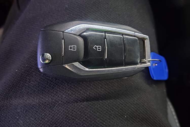 Used SAIC MAXUS G20 2023 ES 2.0T Gasoline Automatic Value Edition