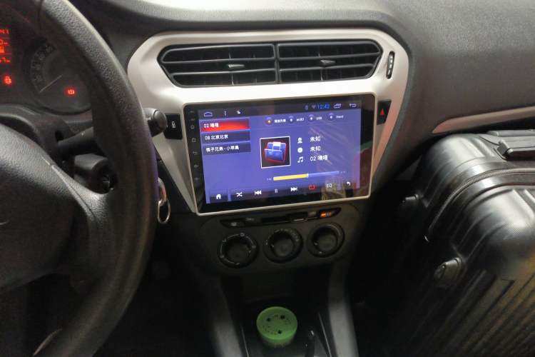 Used Peugeot 301 2016 1.6L Automatic Comfort Edition Audio And AC Panel