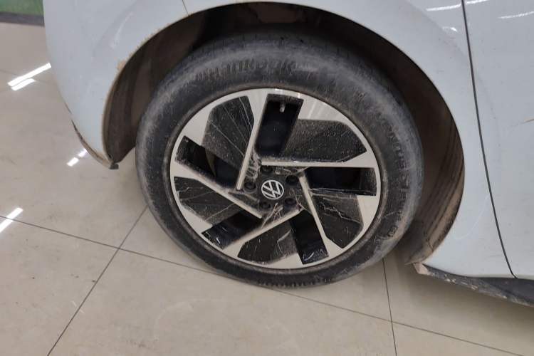 Used Volkswagen ID.3 2023 Upgraded Model Pure Intelligent Enjoyment Version Right Rear Wheel Hub