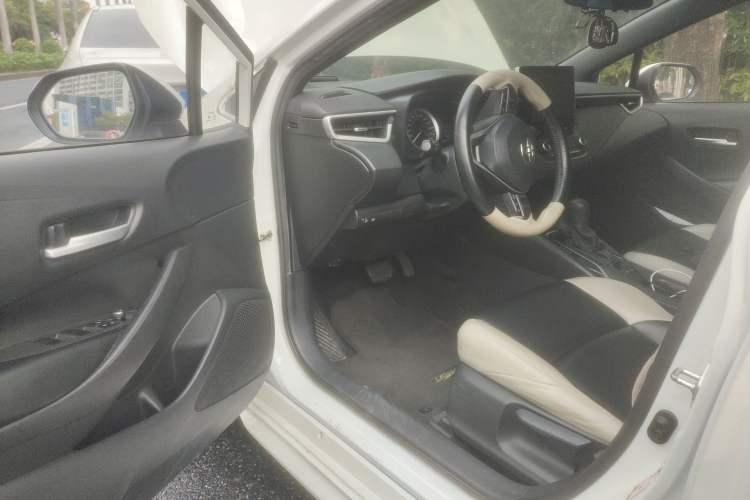 Used Toyota Levin 2019 185T CVT Luxury Edition China VI Standard Driver Seat