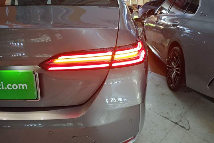 Used BMW i5 2024 eDrive 35L Prestige Luxury Package
