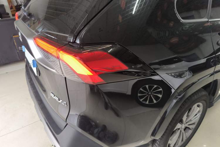 Used Toyota RAV4 2024 2.0L CVT Two-Wheel Drive Fashion Plus Edition
