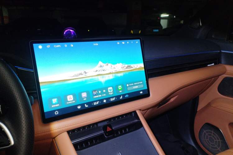 Used Hima AITO M7 2024 1.5T Intelligent Drive Rear-Drive Ultra Version 5 Seats Audio And AC Panel