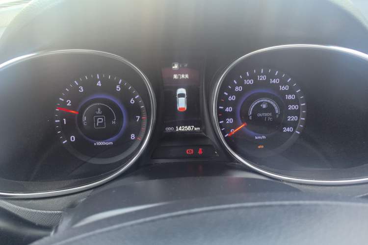 Used Hyundai Santa Fe 2015 2.0T Automatic All-Wheel Drive Smart Version 5 Seats
