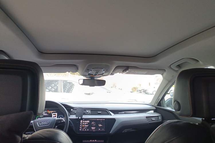 Used Audi e-tron 2021 50 quattro Prestige Edition Headliner