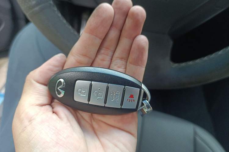 Used Infiniti G Series 2010 G37 Coupe Convertible Alloy Edition