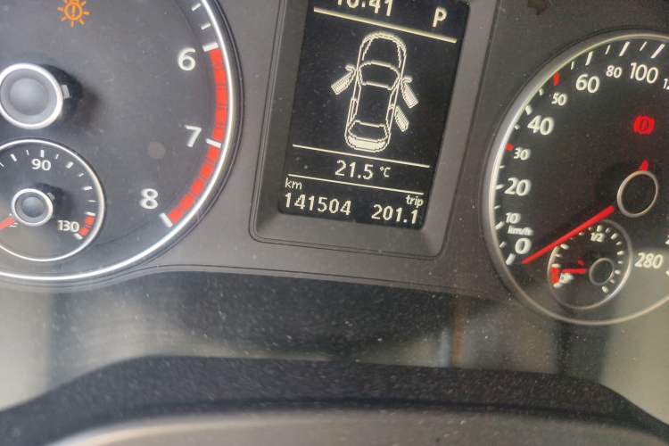 Used Volkswagen Sagitar 2012 1.4TSI Automatic Luxury Edition
