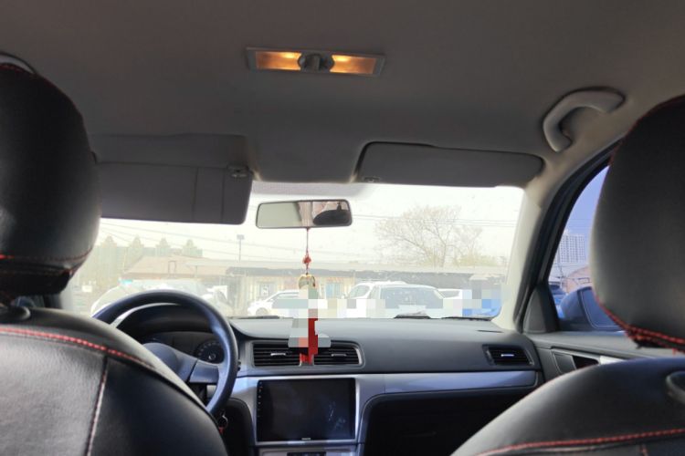 Used Volkswagen Lavida 2013 Revised Classic 1.6L Automatic Fashion Edition
