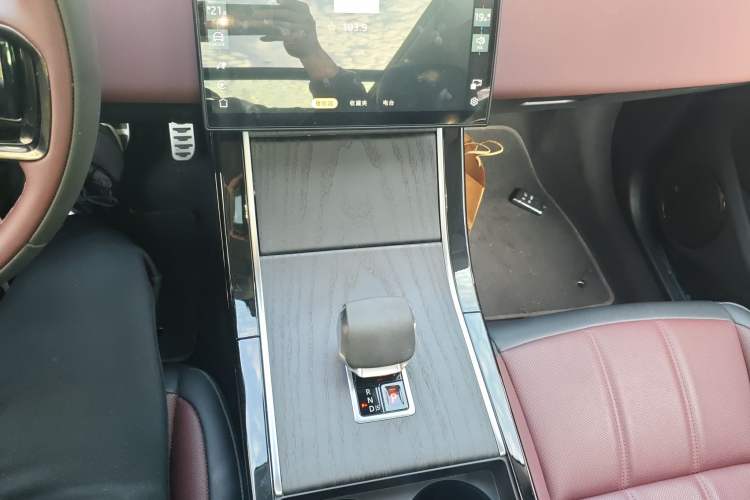 Used Land Rover Range Rover Evoque 2024 Aurora L 249 PS Prestige Light-Chasing Edition