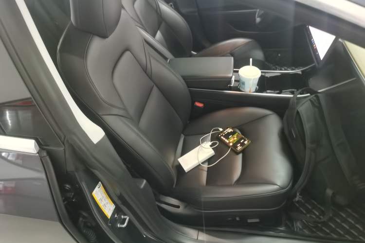 Used Tesla Model 3 2019 Standard Range Rear-Drive Upgraded Version Right Front Seat