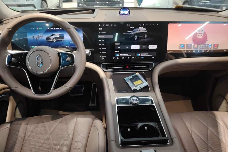 Used Hima AITO M9 2024 Range-Extended Ultra Version 52 kWh 5-Seater Model Audio And AC Panel