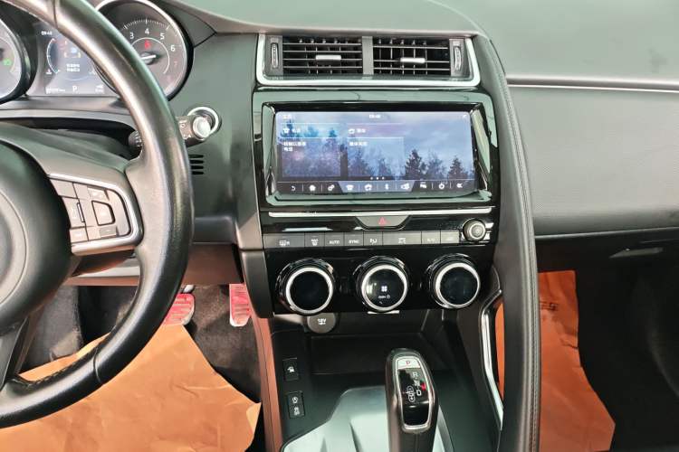 Used Jaguar E-PACE 2018 P200 China VI
