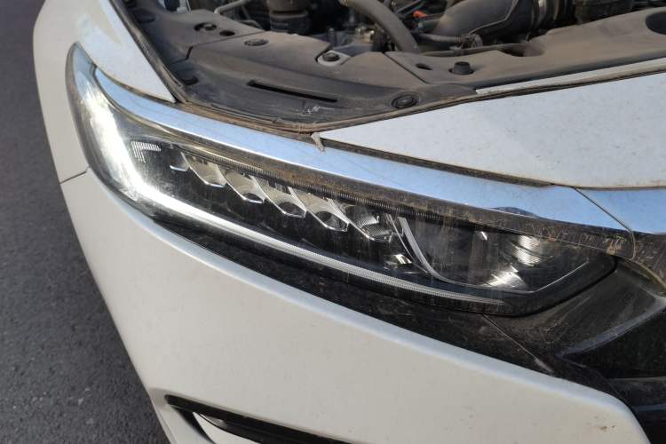 Used Honda Accord 2018 260TURBO Elite Edition China V Right Front Headlight