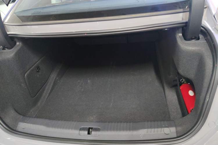 Used Hongqi EH7 2024 760 Pro+ Four-Wheel Drive Version Trunk