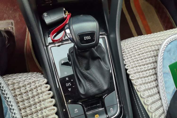 Used Skoda Kodiaq 2020 TSI330 5-Seat Two-Wheel Drive Deluxe Enjoyment Edition Gear Lever