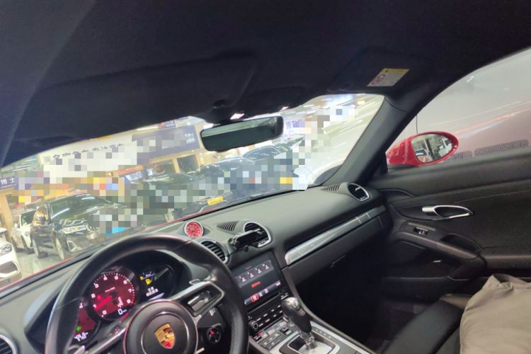 Used Porsche 718 2018 Cayman 2.0T
