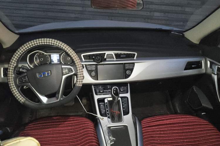 Used Geely Auto Emgrand X7 Sport 2016 1.8TD Automatic ZhiShang Model
