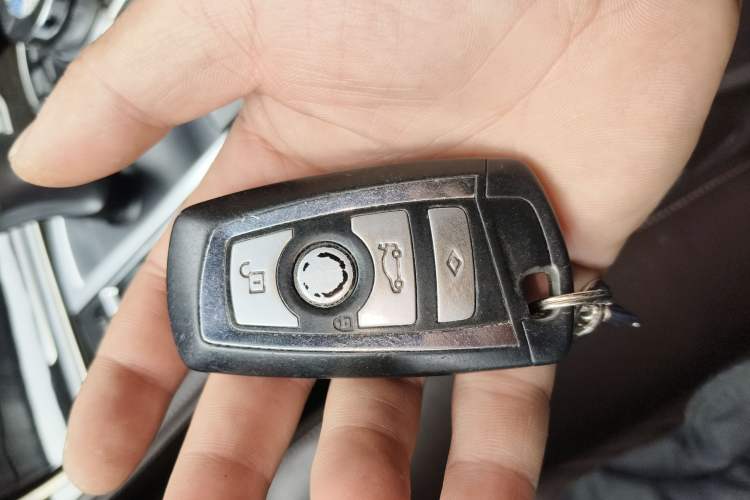 Used BMW 5 Series 2014 525Li Luxury Design Package