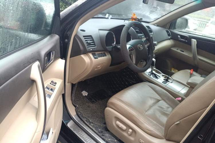 Used Toyota Highlander 2013 2.7L Two-Wheel Drive 7-Seater Zijin Edition