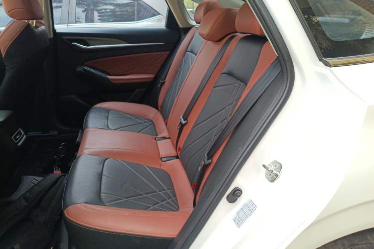 Used CHANGAN Eado 2023 Changan Edition PLUS Blue Whale NE 1.4T GDI DCT Prestige Version