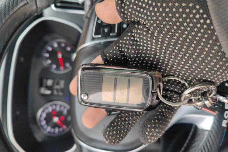 Used Roewe RX5 2019 20T Two-Wheel Drive Automatic 4G Connected Platinum Edition Vehicle Key