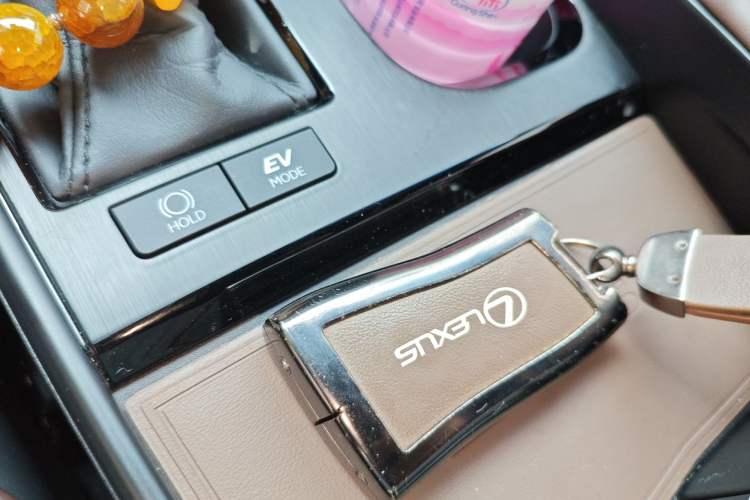 Used Lexus ES 2022 300h Excellence Edition
