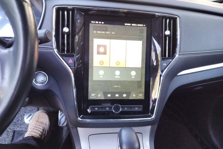 Used Roewe RX5 New Energy 2017 eRX5 50T Hybrid Connected Prestige Flagship Edition
